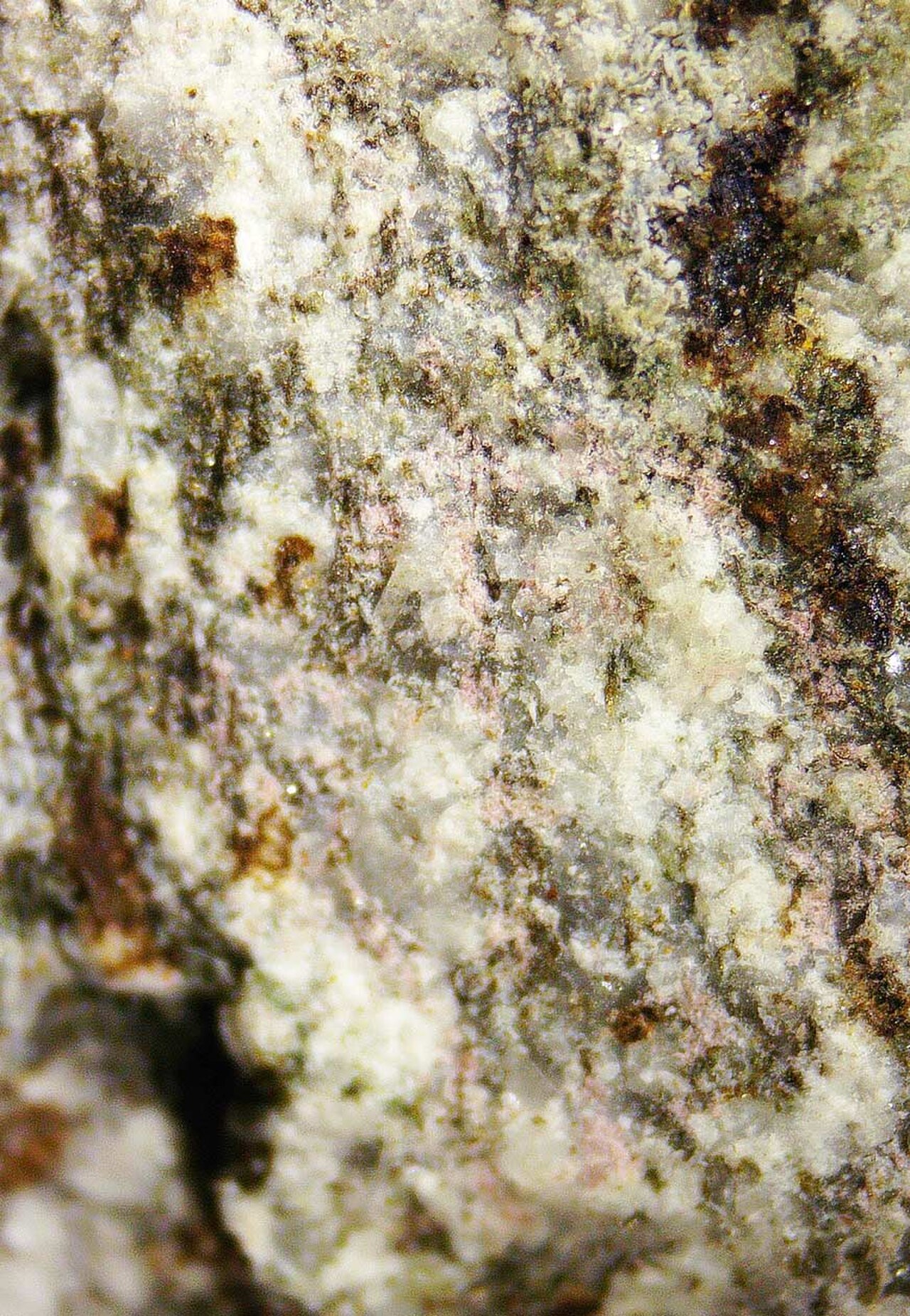 Aluminotaipingite-(CeCa)