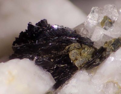 Cervandonite-(Ce)