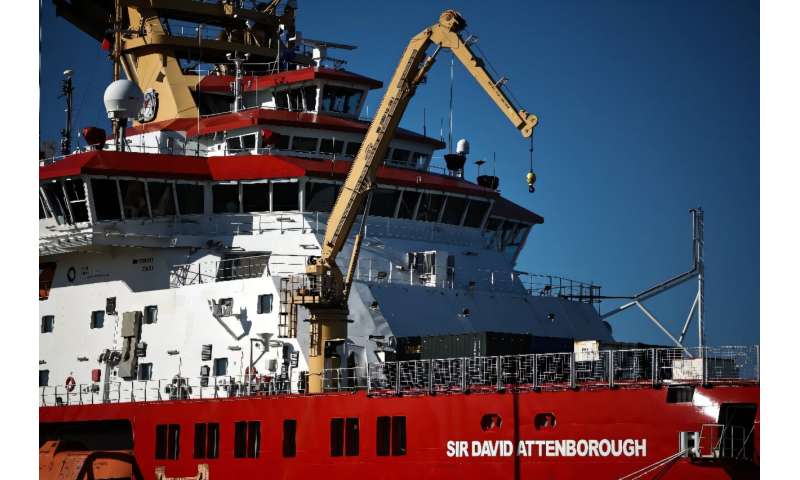 UK launches hi-tech mission to study Greenland ice melt